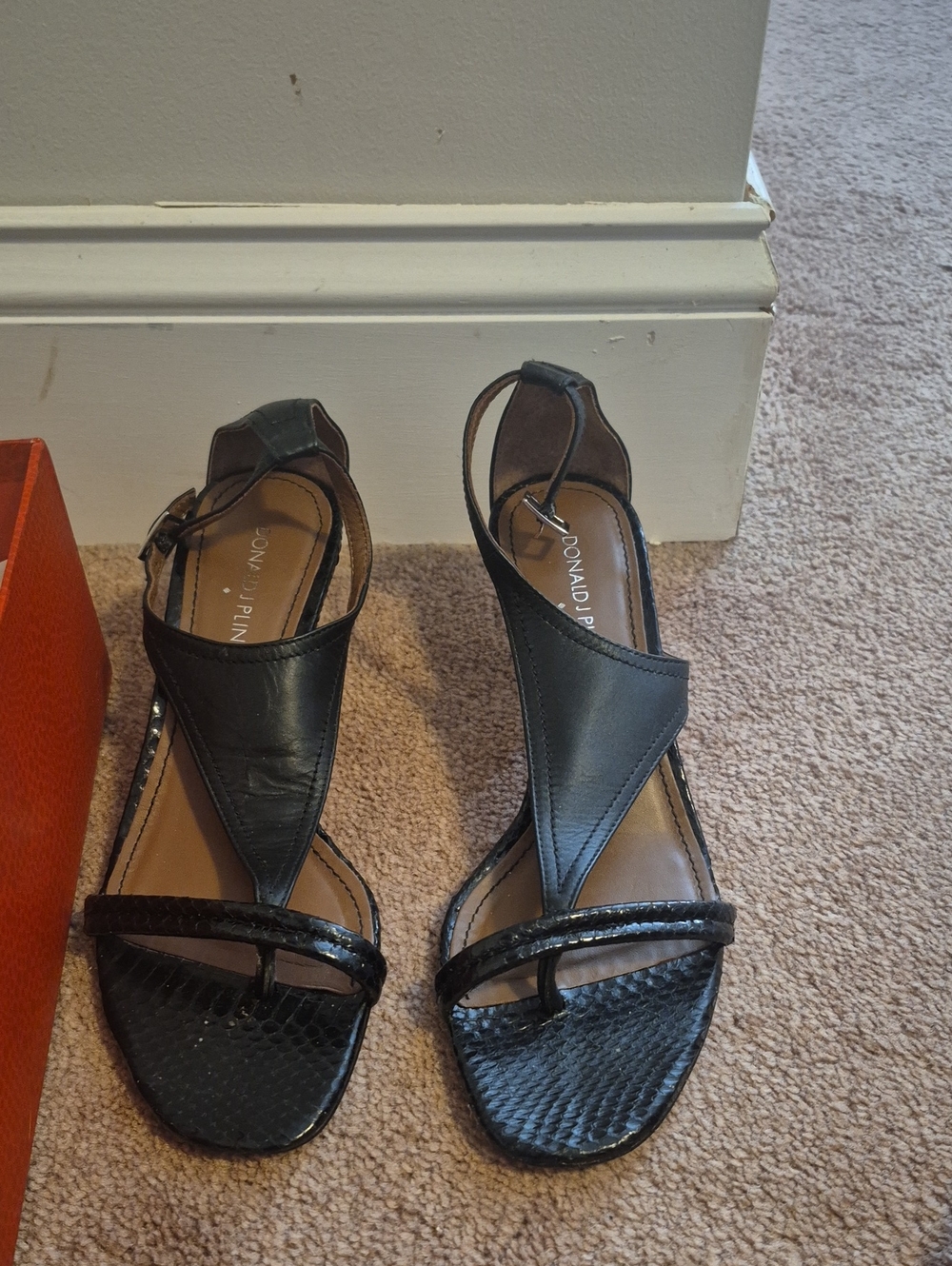 Donald J. Pliner Black Leather T-Strap Heeled Sandals
